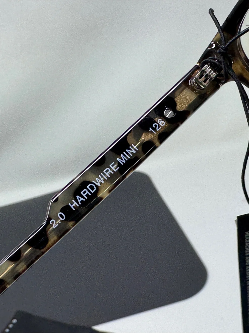 Quay Mini Hardwire Blue Light Glasses reading glasses +2.00 tortoise